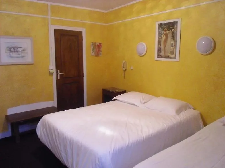 De Lille Louvre Hotell Paris